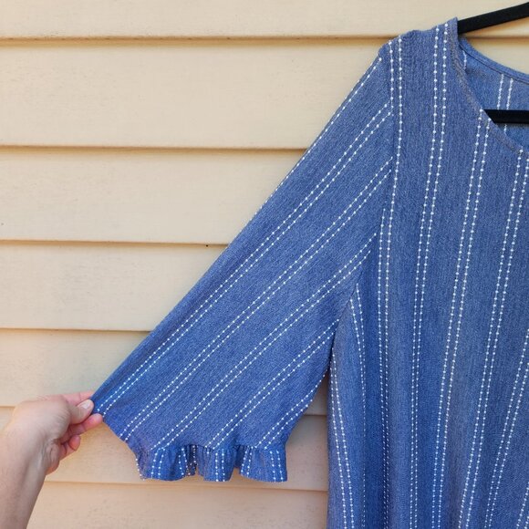 W5 Plus Blue Knit Blouse 3/4 Sleeves Ruffle Trim Textured Stripe Dots - Picture 5 of 9
